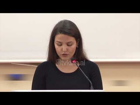 Ismail Kadare merr cmimin e karrieres nga Akademia e Shkencave