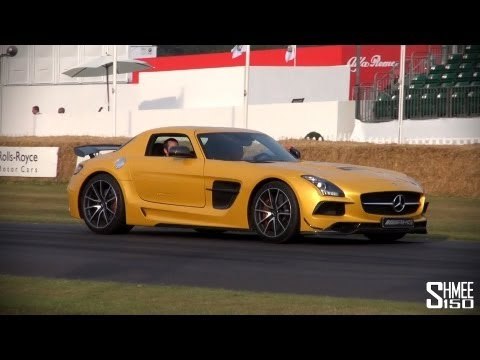 Mercedes SLS Black Series - Flybys on Track at Goodwood