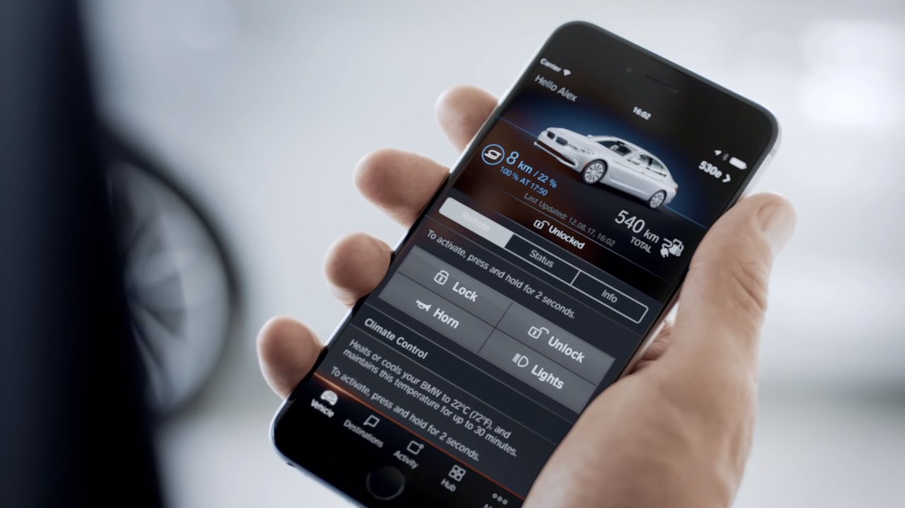 Así funciona la carga inalámbrica para coches eléctricos de BMW