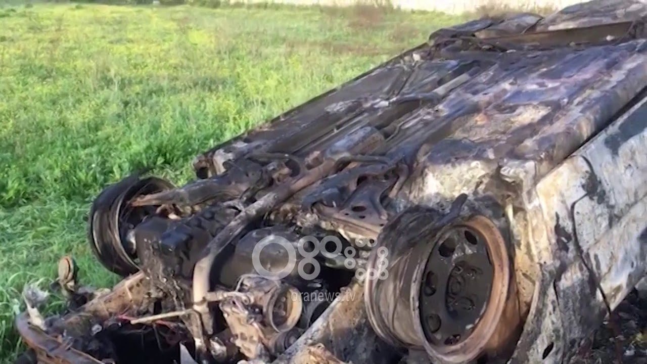 Ora News - Vlorë, digjen 3 automjete gjatë natës