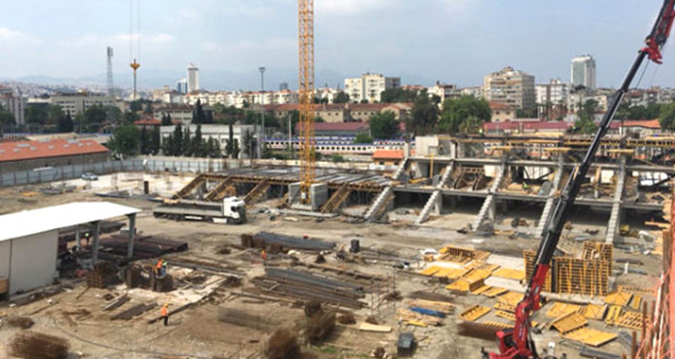 Yeniden İnşa Edilen Alsancak Stadı, Yeni Sezonun Devre Arasında Hazır Olacak