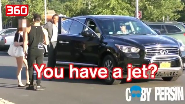 Duhet të iki se po më pret i dashuri , shikoni reagimin e saj pasi mërr vesh që djali ka një xhet privat (360video)