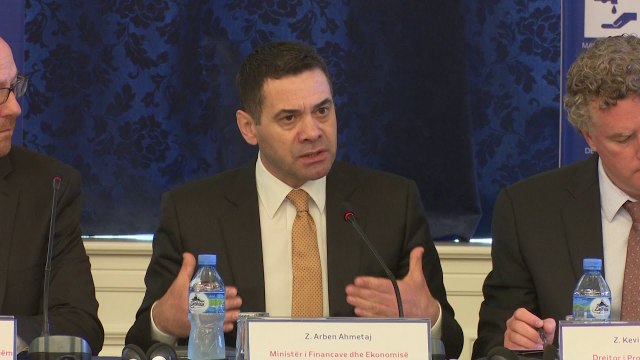 BASHKITE, 70 MLN EURO BORXH BIZNESIT, AHMETAJ «NUK DO TE MERRNI FONDE PA PAGUAR DETYRIMET» LAJM