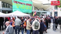 VIDEO. Poitiers : Assemblée Générale des cheminots devant la gare