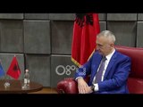 Ora News - Mogherini në Tiranë, pas takimit me Metën në këmbë drejt kryeministrisë