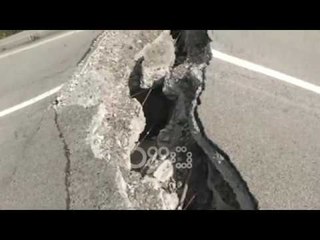 Ora News - U shemb nga përmbytjet, kurbinasit në protestë për ndërtimin e urës së Drojës