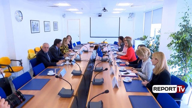 Report TV - Ftesa e Ramës për dialog? Kryemadhi - Paloka: Bëj hapin e parë, liro 11 kuksianët