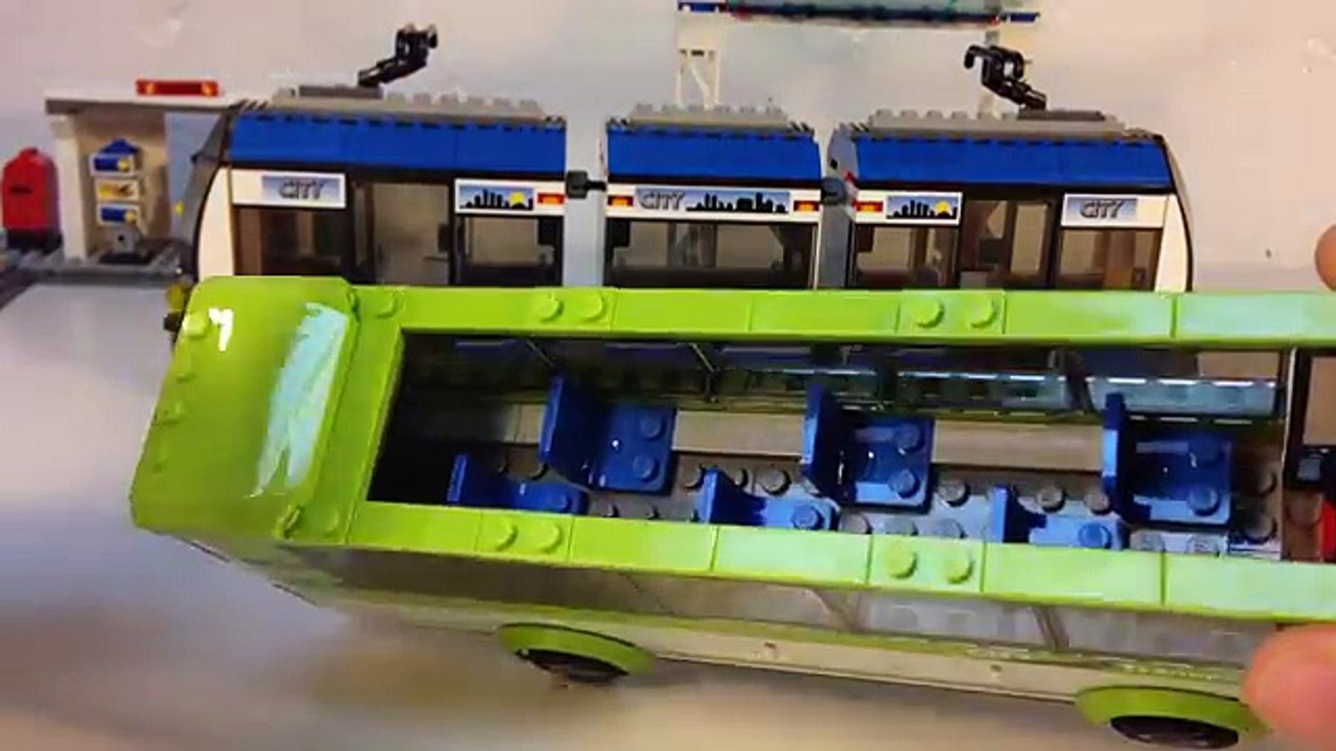 LEGO CITY 8404 Public Transport from new Train, Bus, Car, Street Sweeper -  video Dailymotion