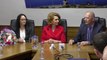 Ministrja Reshitaj viziton KRU ''Gjakova''   premton përkrahje - Lajme