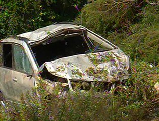 Quito: un muerto es el resultado de un accidente de tránsito al caer a una quebrada