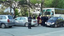 Report TV - 11 protestuesit kuksianë sot para Apelit, autobusë më të afërm nisen drejt Shkodrës