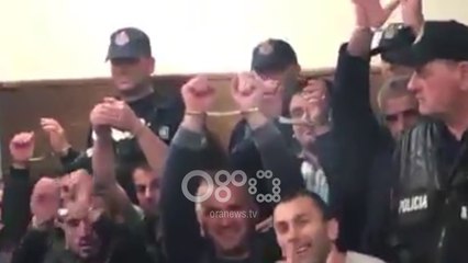 Ora News - Gjyqi, 11 kuksianët përshëndesin me pranga në duar