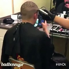 NUEVO LOOK CORTANDO EL PELO BAD BUNNY