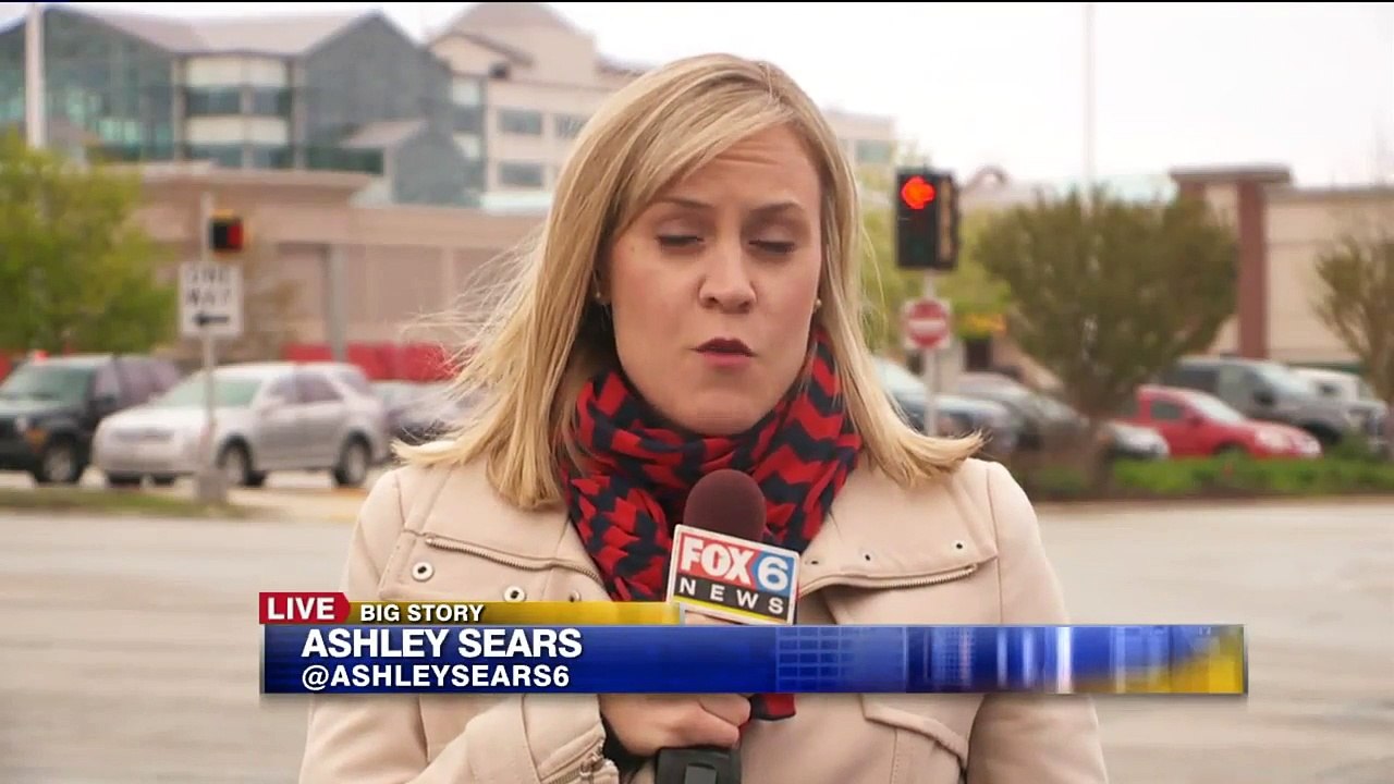 Video Shows Officer Punching Teen in Face at Wisconsin Mall