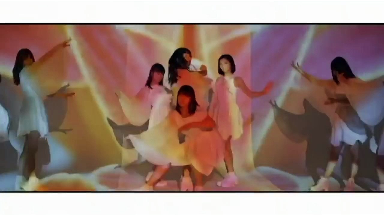 [MV FULL] Morning Musume '18 - Hana ga Saku Taiyou Abite.mp4
