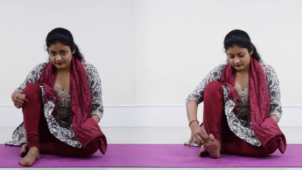 Acupressure to stop Hiccups | लगातार आ रही हो हिचकी तो दबायें ये Points | Boldsky