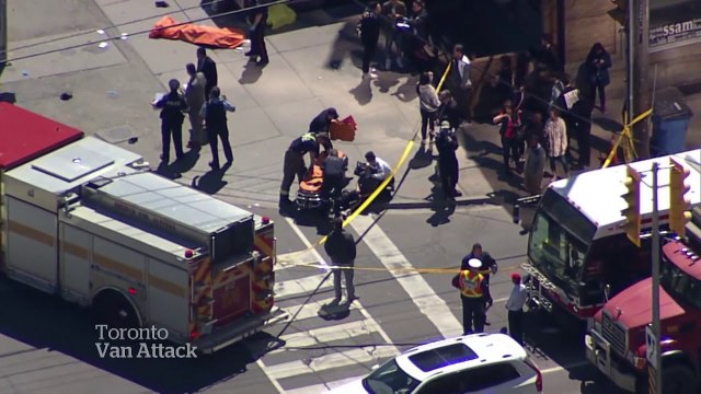 PRANGOSET NGA POLICIA ATENTATORI I TORONTOS QE PERPLASI DHE VRAU 10 PERSONA DHE PLAGOSI 15 TE TJERE
