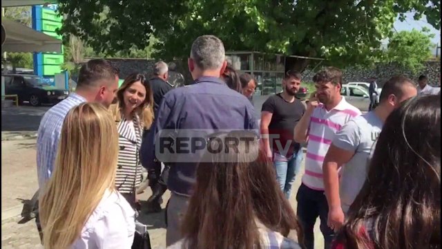Arrestimi i anëtarëve të FRPD Shkodër, Voltana Ademi dhe deputetë të PD shkojnë të Komisariati