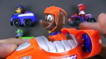 Pençe devriye yarışçılar en iyi öğrenme videoları oyuncak araba ve kamyonlar çocuklar bebekler