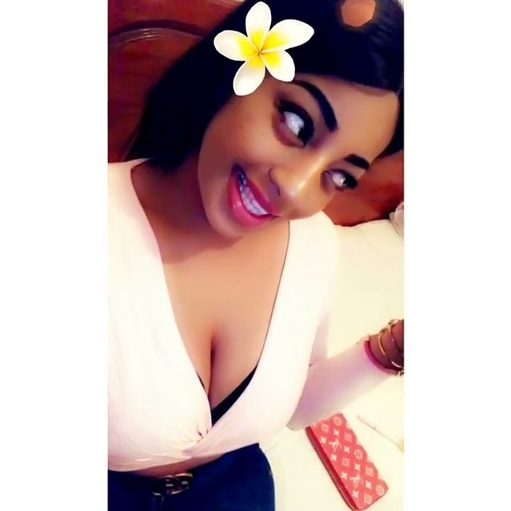 Vidéo : Betty s'enjaille sur le dernier tube de Waly Seck