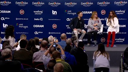 I merr ‘borxh’ këtë mashkull Beyonce-s dhe J.LO në skenën e EUROVISION