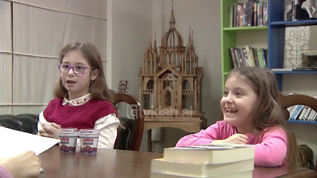Ne kurthin e Piter Pan - Kamera e fshehte: Avila dhe Olivia! (30 prill 2018)