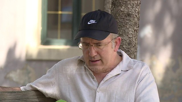 Artistët gati një peticioni: Teatri, monument kulture - Top Channel Albania - News - Lajme