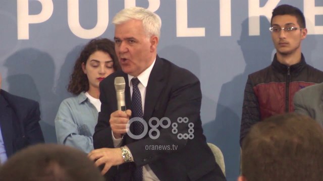 Ora News - Xhafaj paralajmëron të tjera goditje të grupeve kriminale