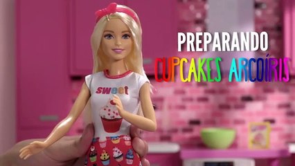 Barbie Cocina y Crea | Cupcakes Arcoíris | Barbie