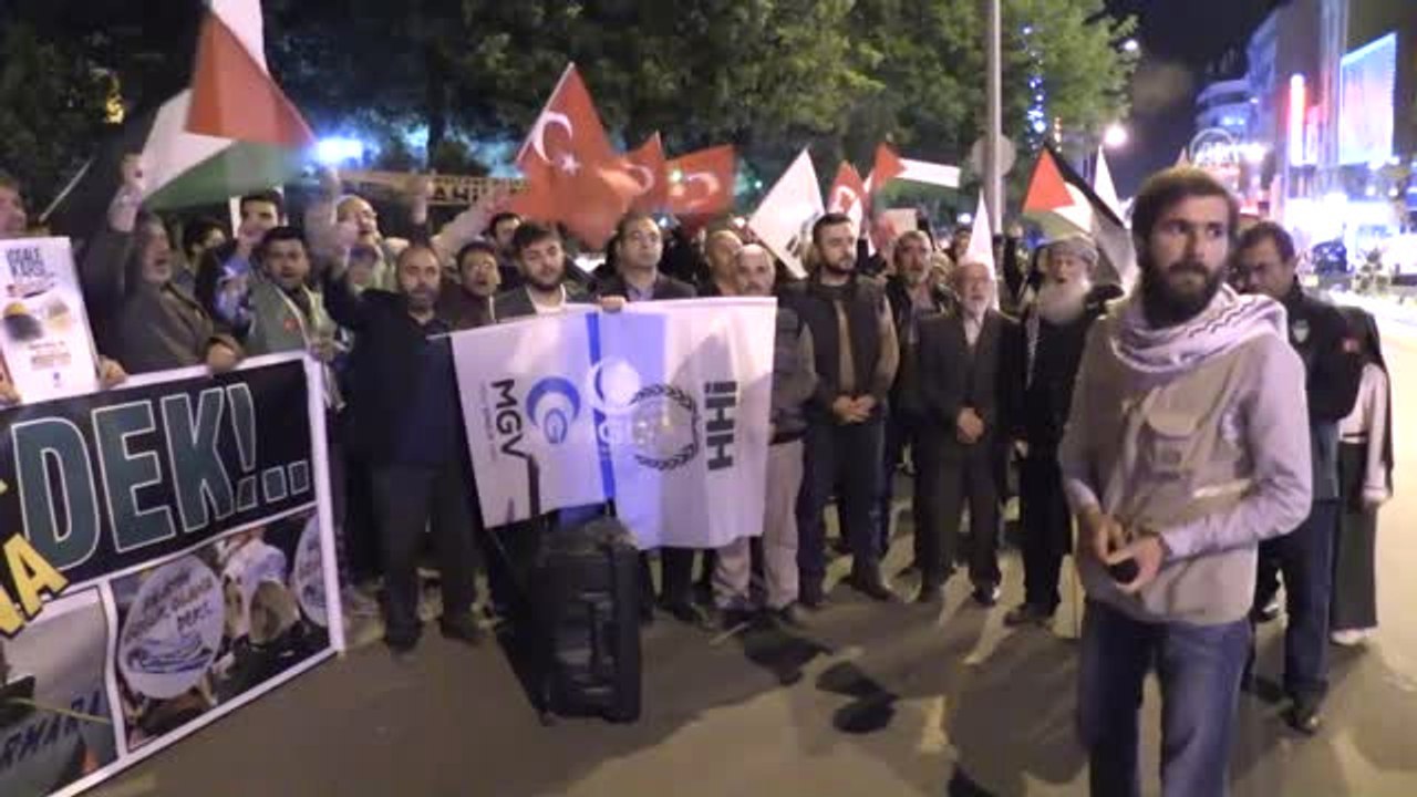 ABD'nin Tel Aviv Büyükelçiliğini Kudüs'e Taşımasına Tepki