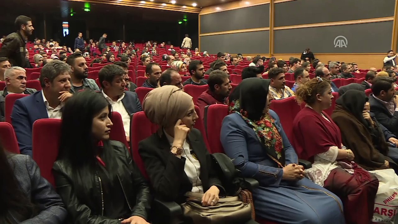 İbrahim Erkal vefatının birinci yılında şarkılarıyla anıldı - ERZURUM