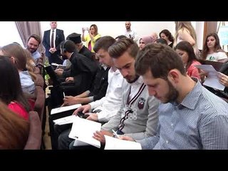 Ora News - Austria pro negociatave, ambasadori Sattler: Vendi e meriton integrimin