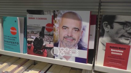 Ora News - "Kurbani" i Edi Ramës në libraritë italiane