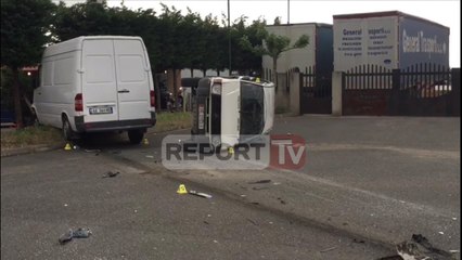 Report TV - Lezhë, mjeti i policisë del nga rruga, plagosen tre efektivë