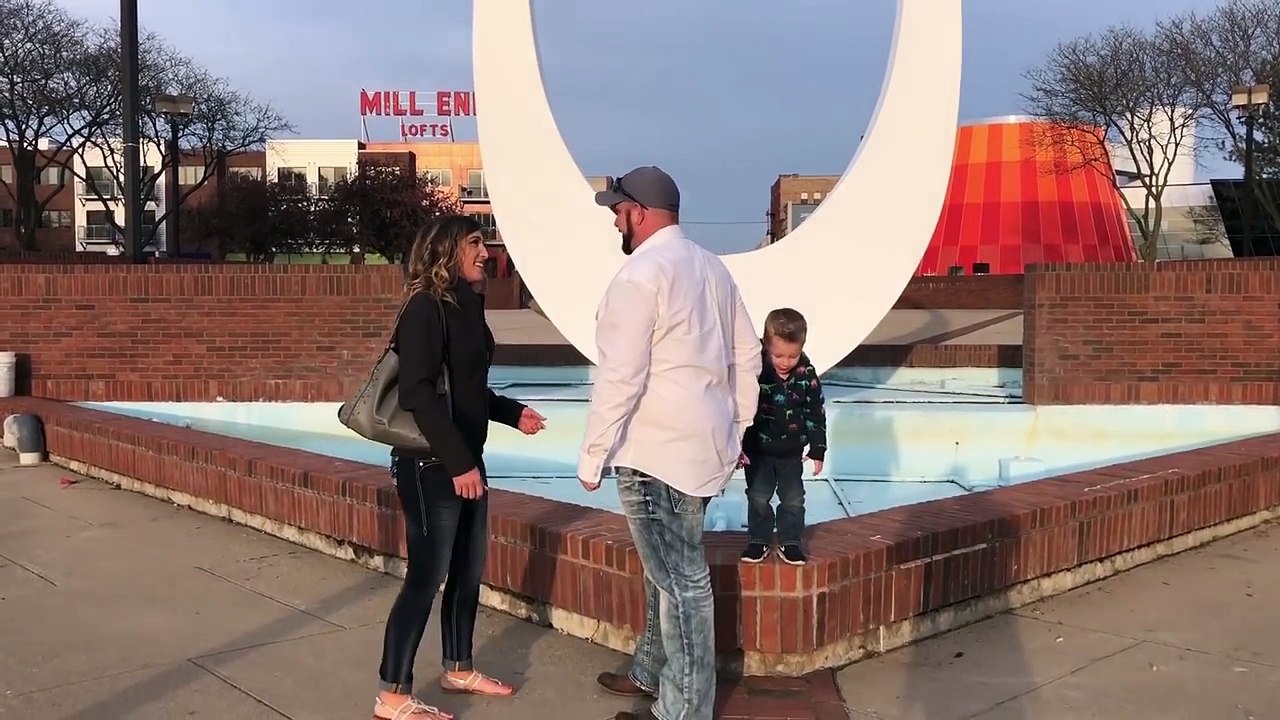 Kid Pees During Proposal