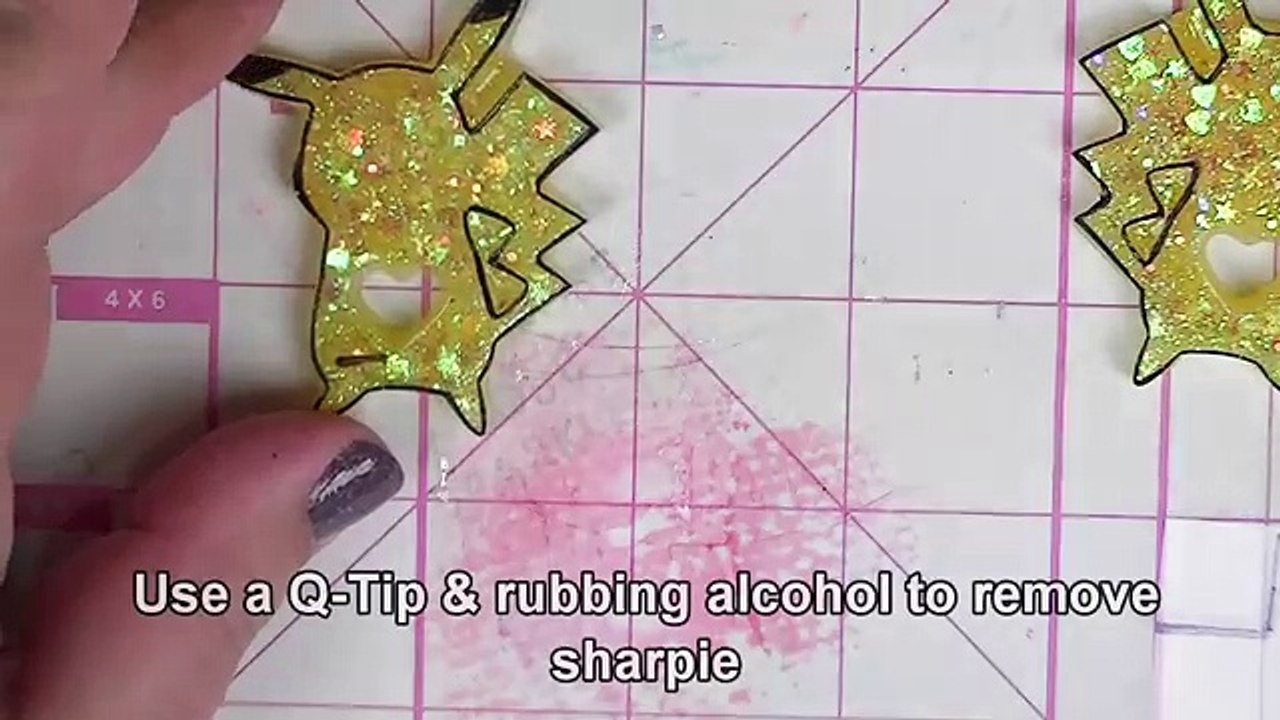 Tutorial - Resin Shaker Charm!!