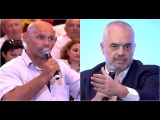 Report TV - Llogaridhënia publike në Lezhë, qytetari Ramës: Je Zoti i dytë