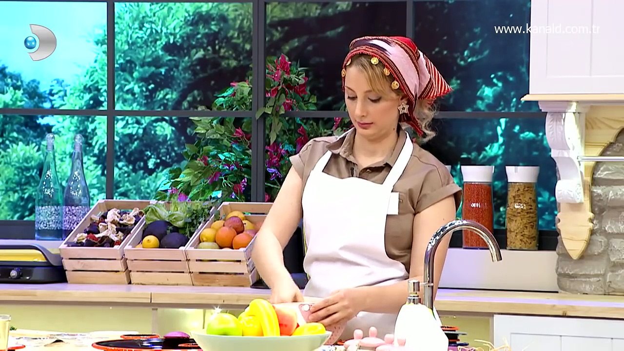 Hanife, gelini Başakı saygısızlıkla suçladı! Gelinim Mutfakta 42. Bölüm