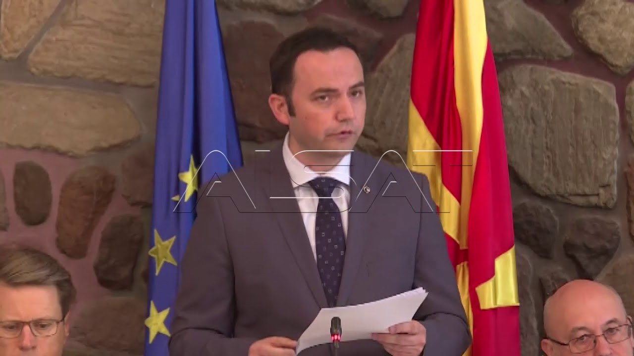 Столтенберг: Македонија во НАТО кога ќе се реши...