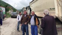Pa Koment - Bllokojnë punimet e rrugës banorët e Vërdovës - Top Channel Albania - News - Lajme