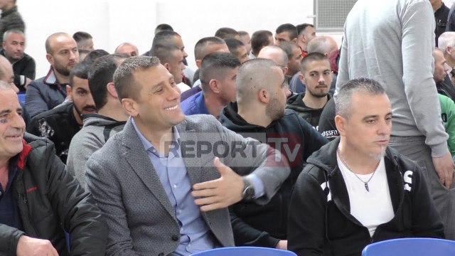 Lirohet nga burgu ish-deputeti Mark Frroku, Gjykata i 'fal' 1.5 vite nga dënimi për 3 vepra