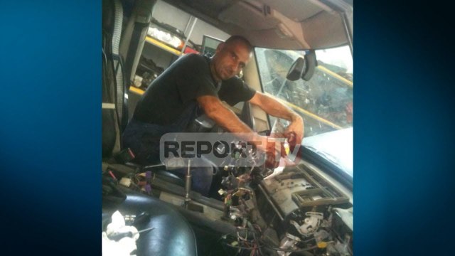 Report TV - Shkodër, futet në servis, plagos pronarin dhe i godet të vëllain