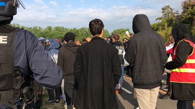 Des examens dans le brouhaha