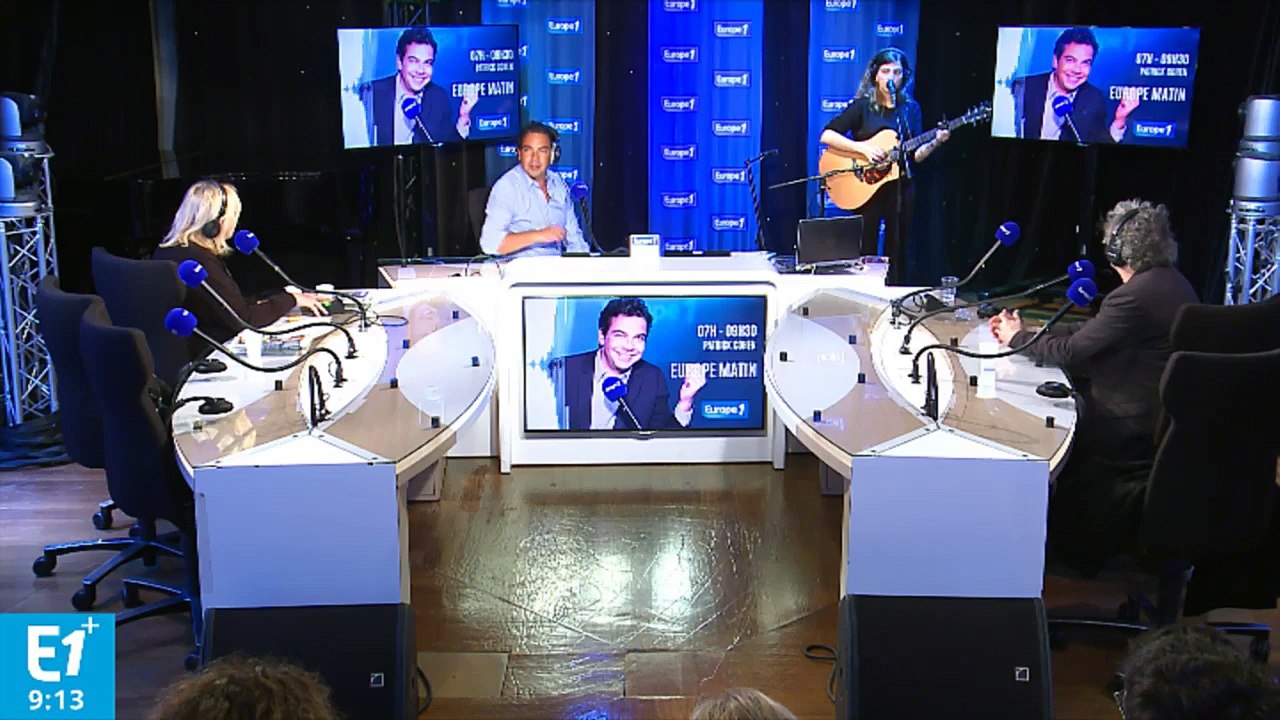 Clou reprend "Les Gauloises bleues" d'Yves Simon en live dans Europe matin