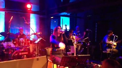 Μελίνα Ασλανίδου - Τ' ανείπωτα - Live 2013 Tas stage