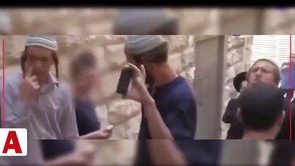 Filistinli genç peygamberimize küfür eden onlarca Siyonisti böyle kovaladı