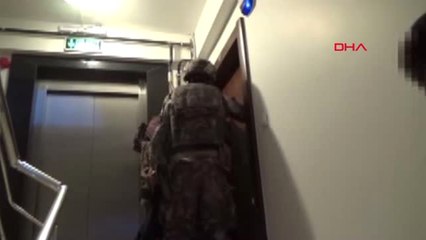 2-Telefonla Aradıkları Yaşlıları '"Torununum. Başım Belada" Diyerek Dolandırıyorlardı