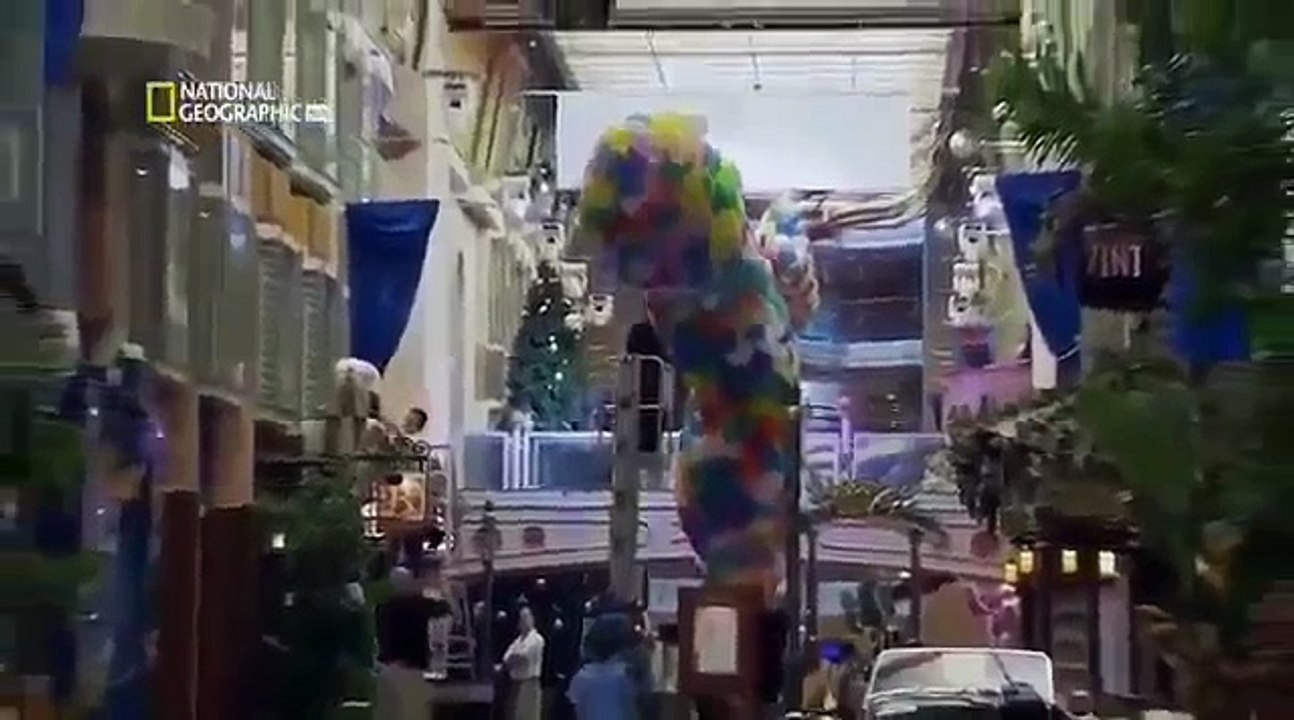 National Geographic Dentro de El Crucero mas Grande del Mundo part 2/2