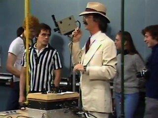 Course 2.70 Introduction to Design Competition—Woodie Flowers (1981)