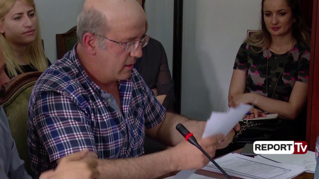 Dëgjesa për TK, debate në Komisionin e Medias, Presidenti i Sindikatave braktis mbledhjen